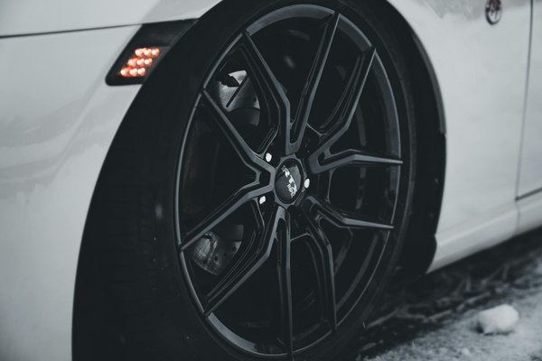 Essence ou Diesel : Quels sont les Véritables Atouts de la Voiture à Essence ?